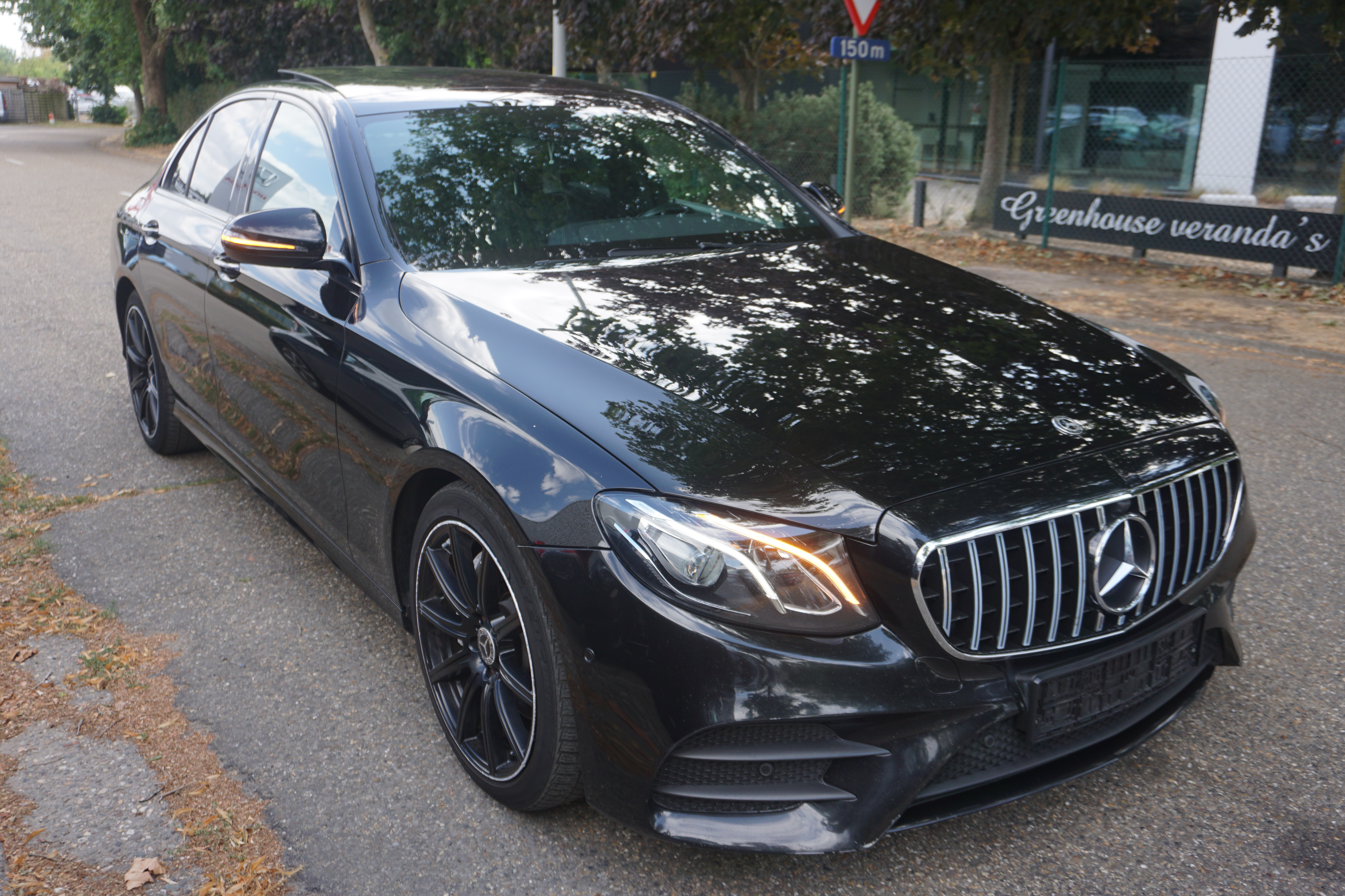 Mercedes-Benz E