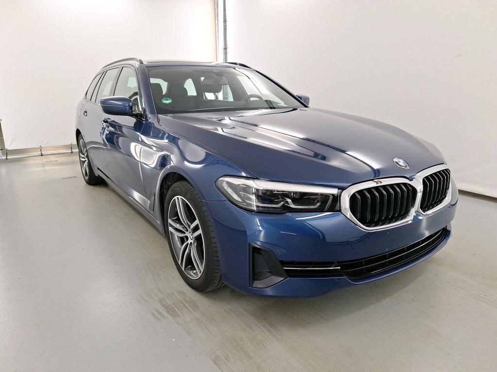 BMW 5 Series Touring 2020
