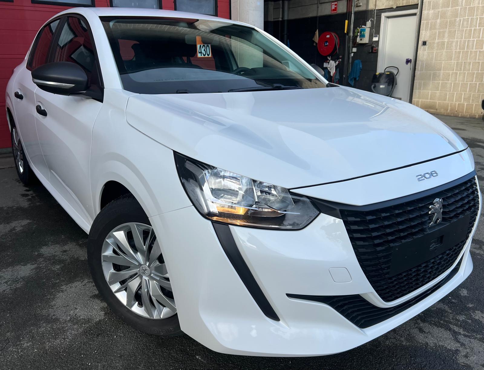 Peugeot 208 1.2i Like