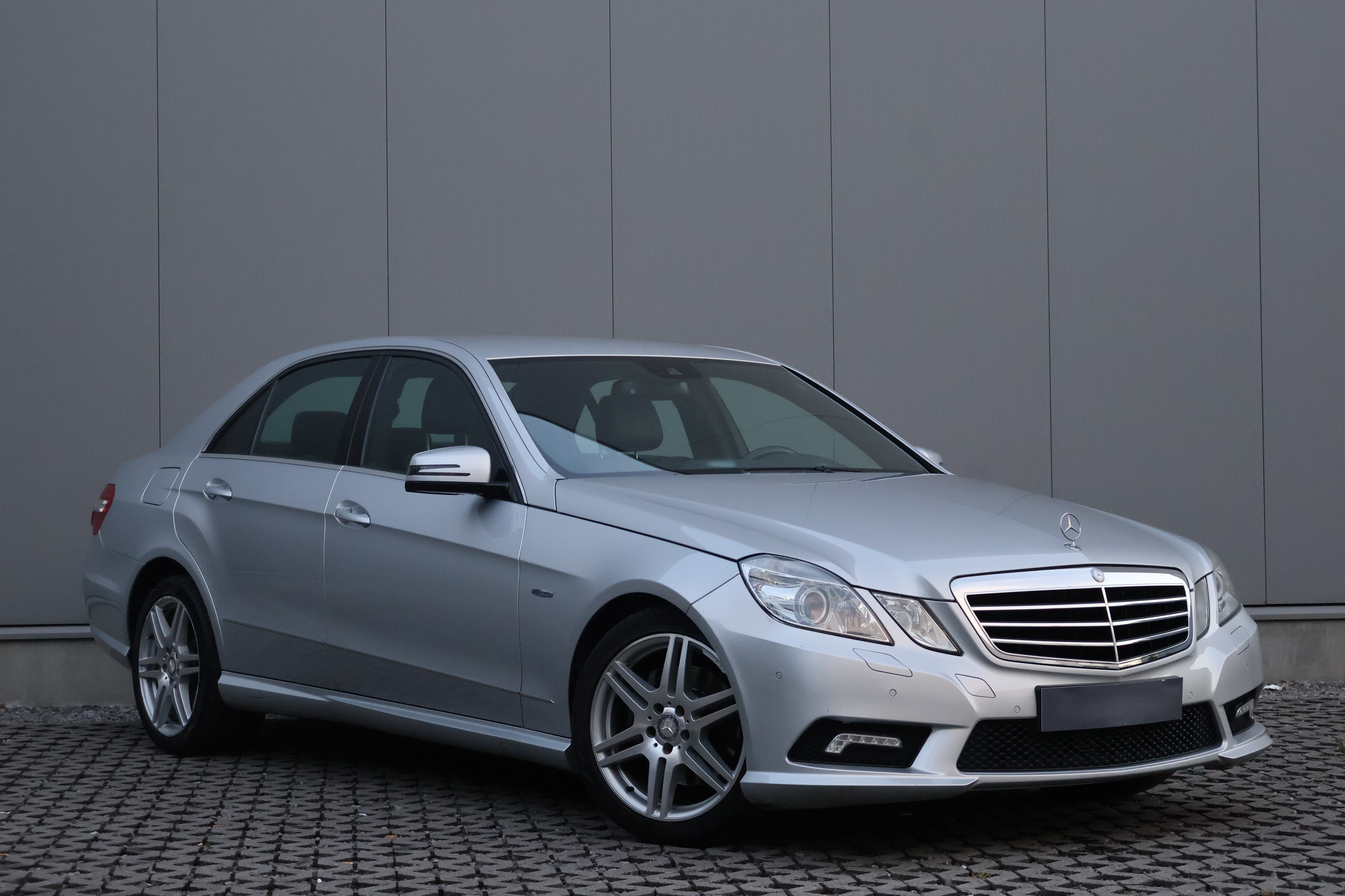 Mercedes-Benz E