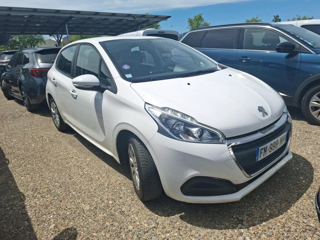 Peugeot 208 2012