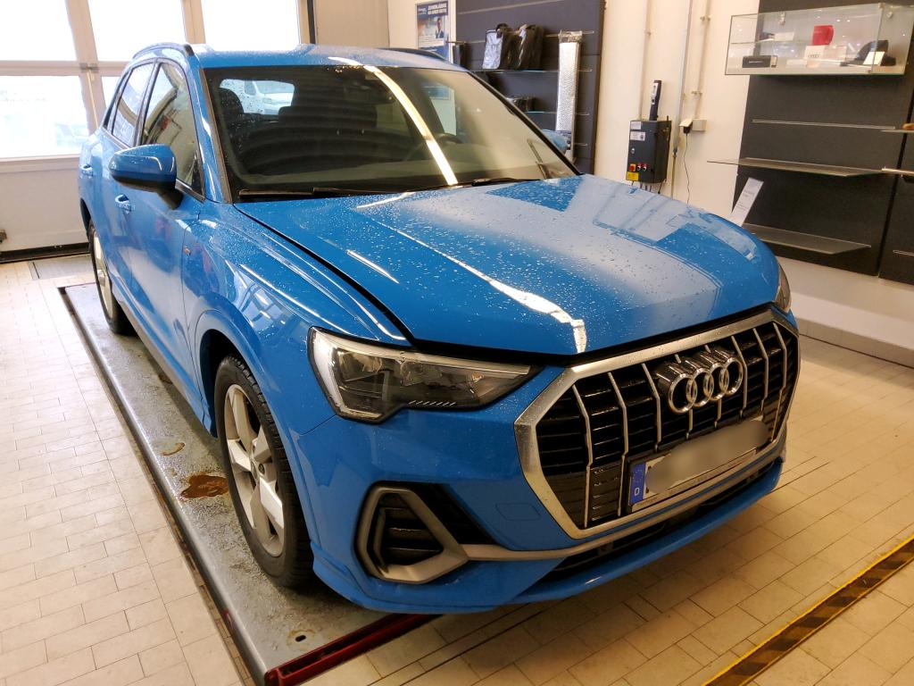 Audi Q3 35 TDI S Line