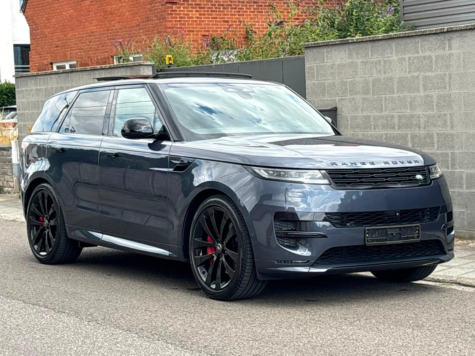Land Rover Range Rover Sport 4.4 First Edition