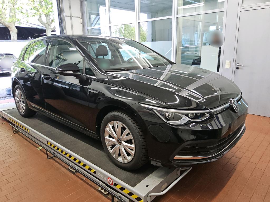 Volkswagen Golf 1.5 eTSI Style
