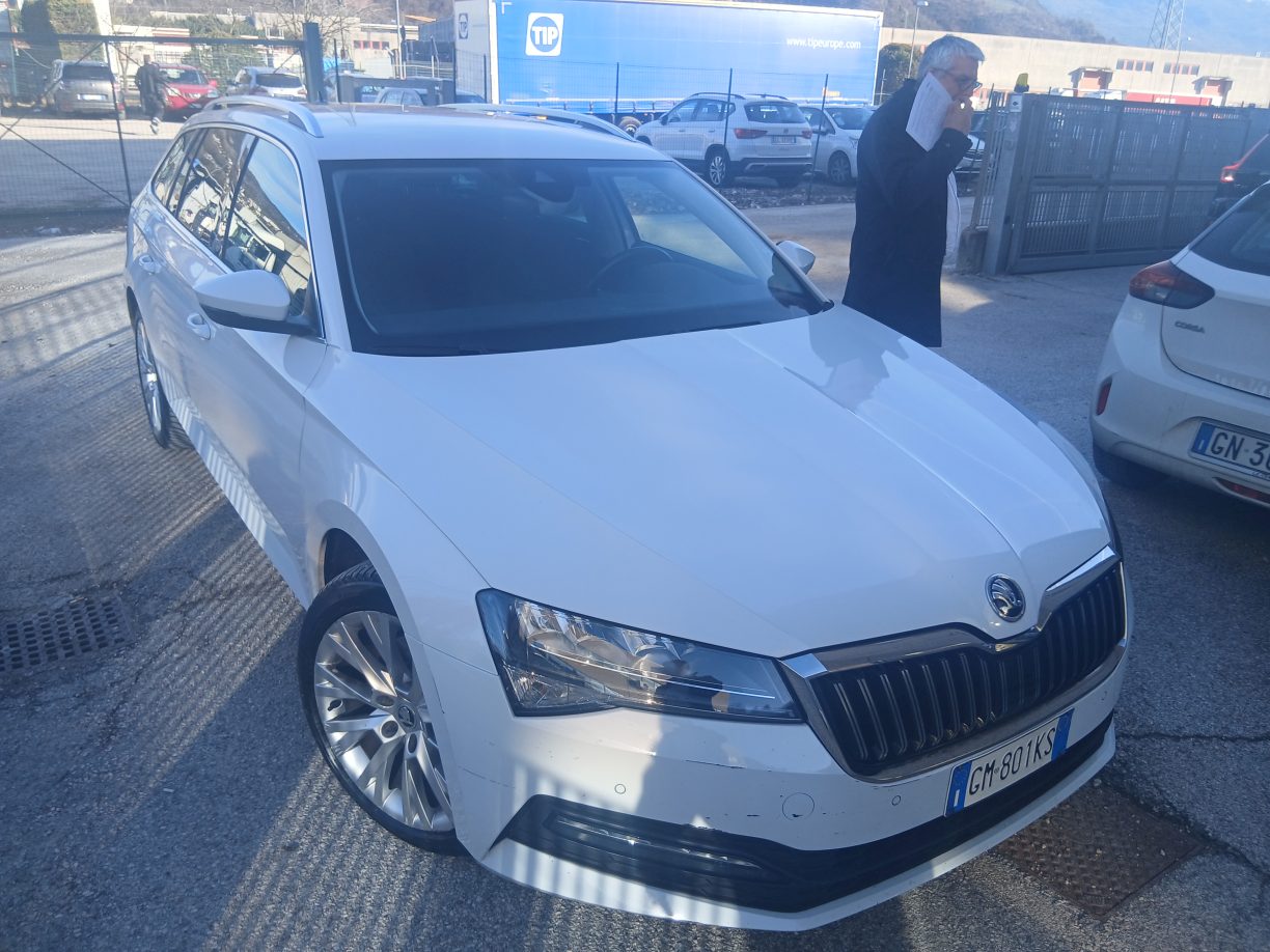 Skoda Superb Combi 2.0 TDI Executive