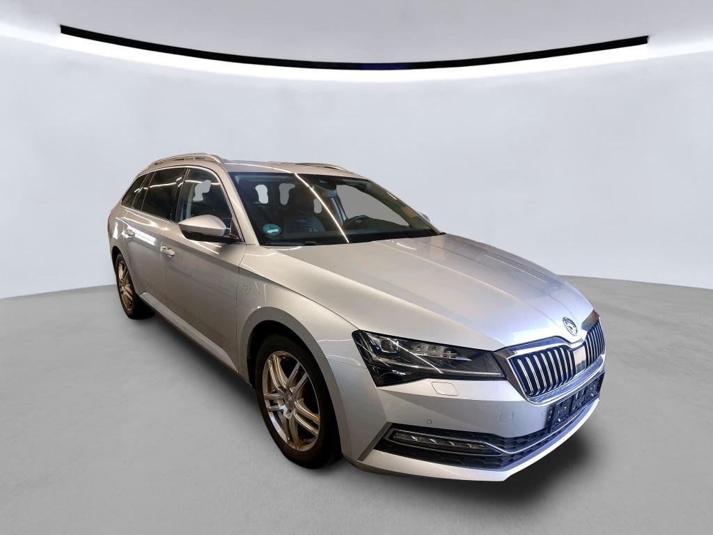 Skoda Superb Combi