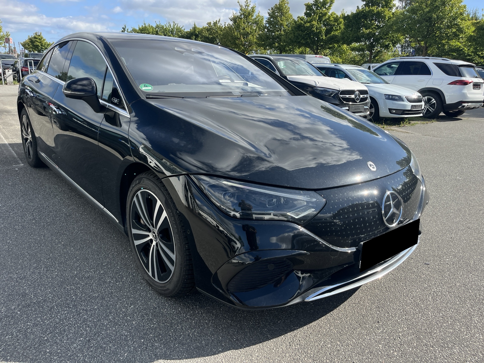 Mercedes-Benz EQE 350+ Electric Art