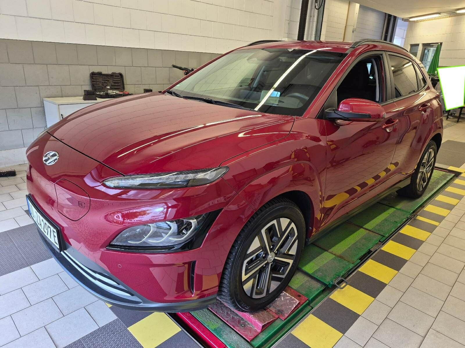 Hyundai e-Kona 2021