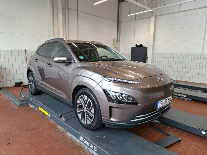Hyundai e-Kona 2021
