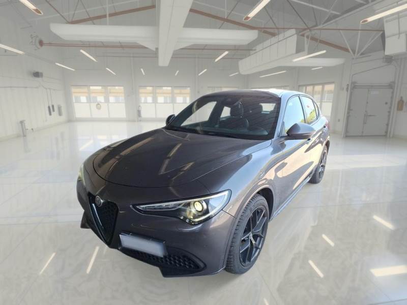 Alfa Romeo Stelvio 2021