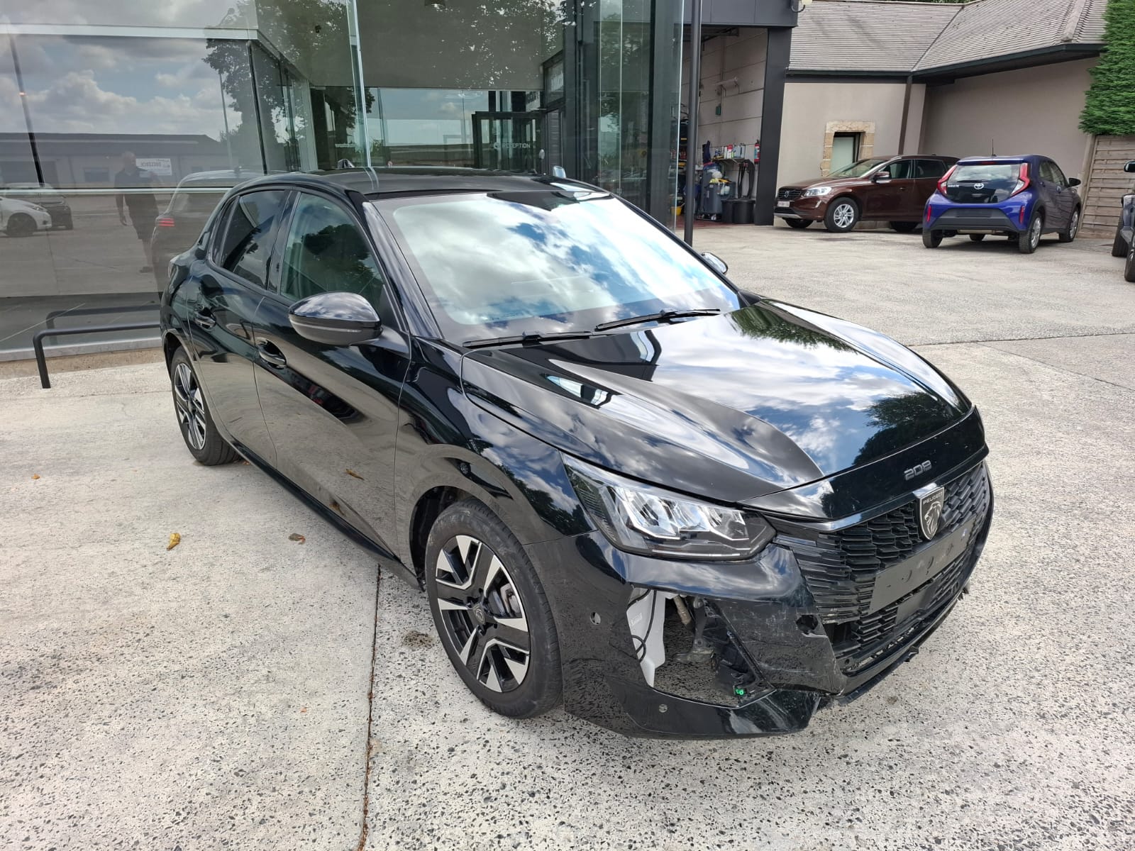 Peugeot 208