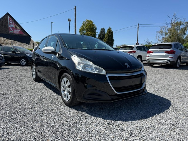 Peugeot 208 1.2i Like