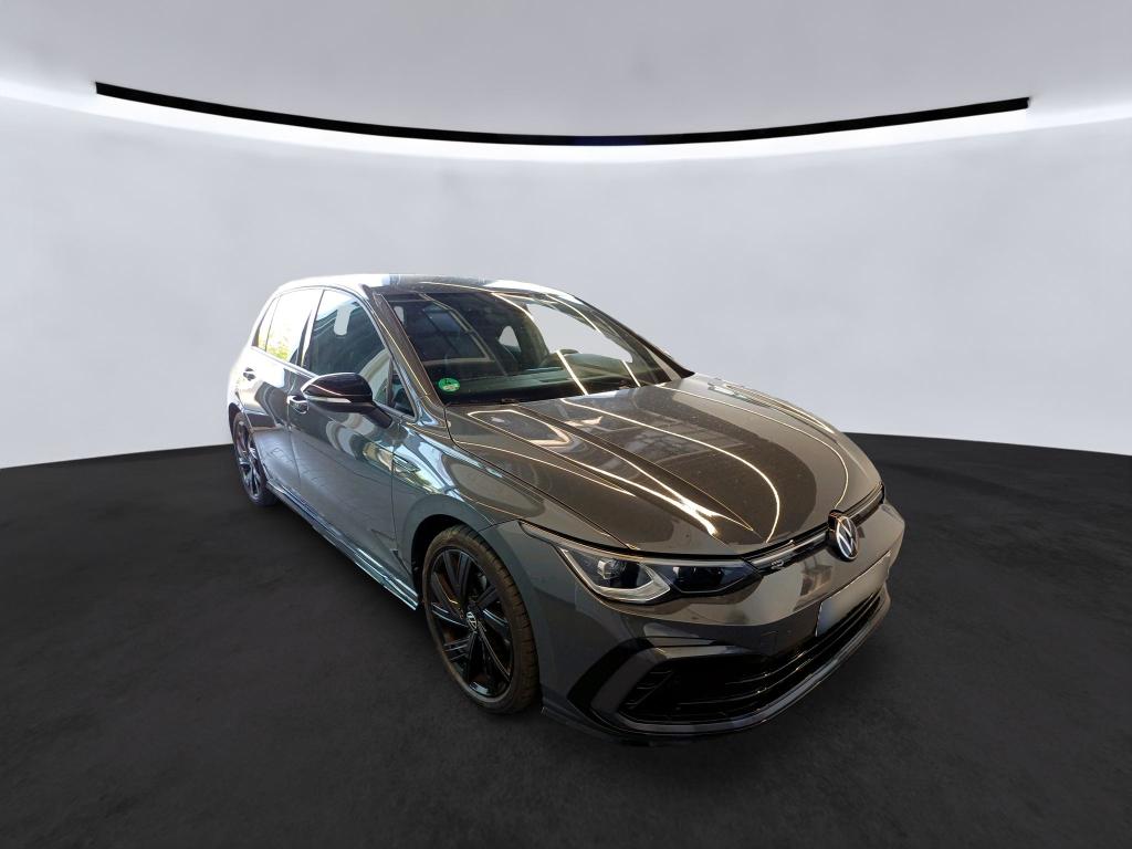 Volkswagen Golf 1.5 eTSI R-Line