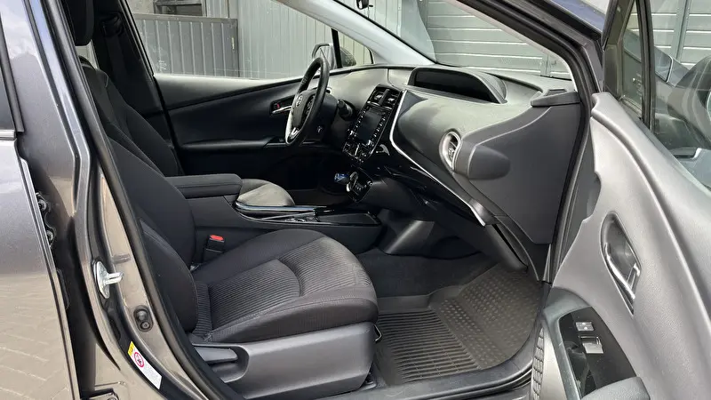Toyota Prius Prime 2020 photo 9