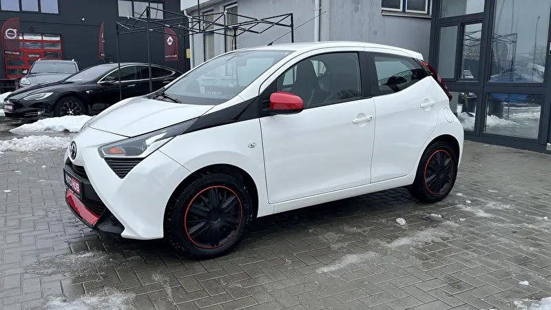 Toyota Aygo 2019 фото 6