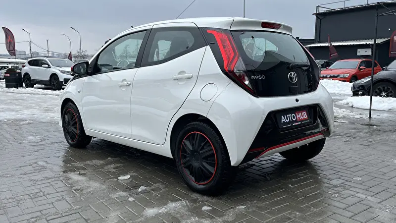 Toyota Aygo 2019 фото 7