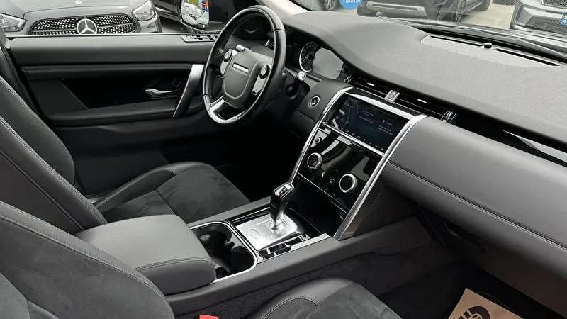 Land Rover Discovery Sport 2020 photo 12