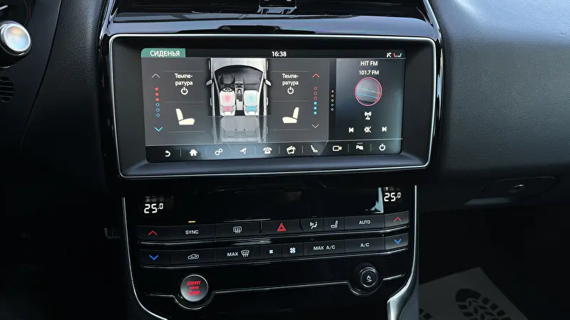 Jaguar XE 2018 foto 15