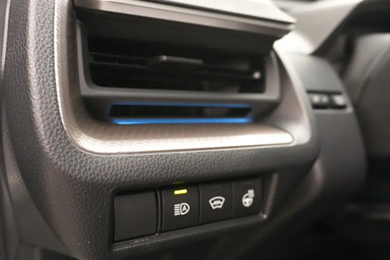 Toyota Prius 2024 фото 18
