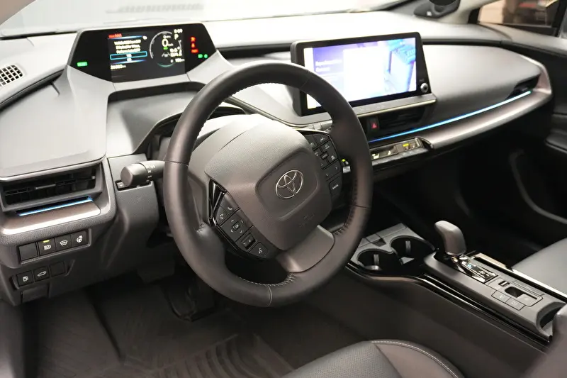 Toyota Prius 2024 фото 9