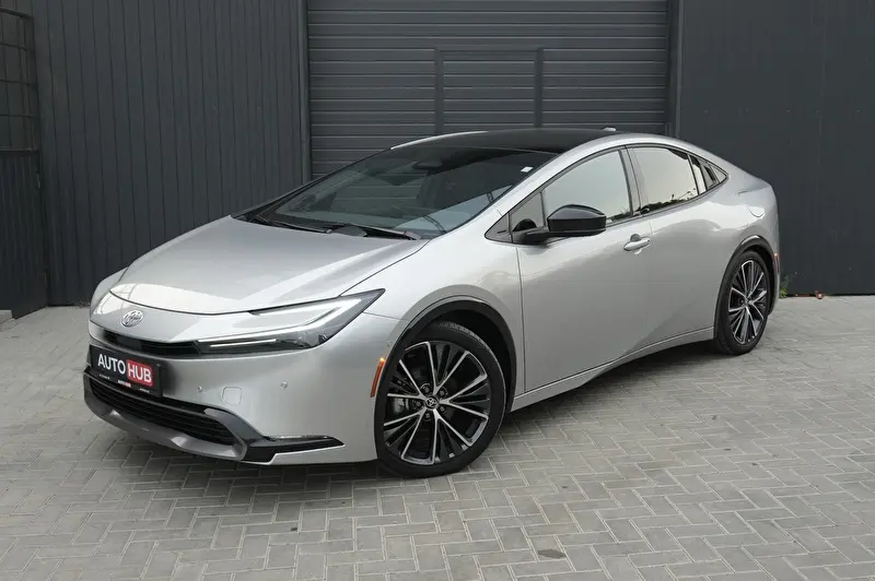 Toyota Prius 2024 фото 2