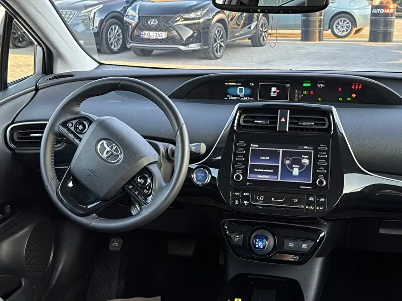 Toyota Prius 2022 фото 8