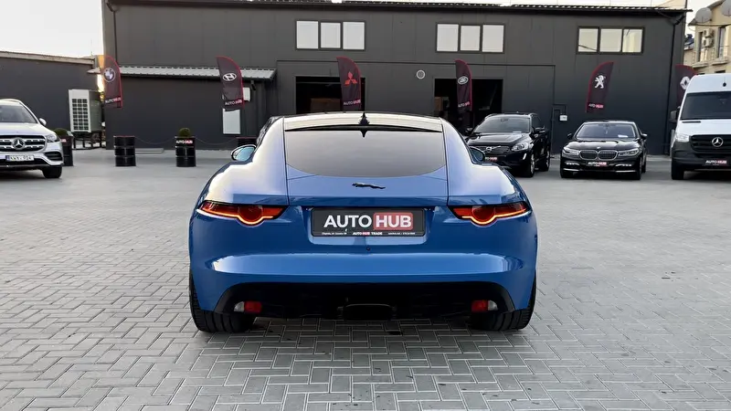 Jaguar F-Type 2019 photo 6
