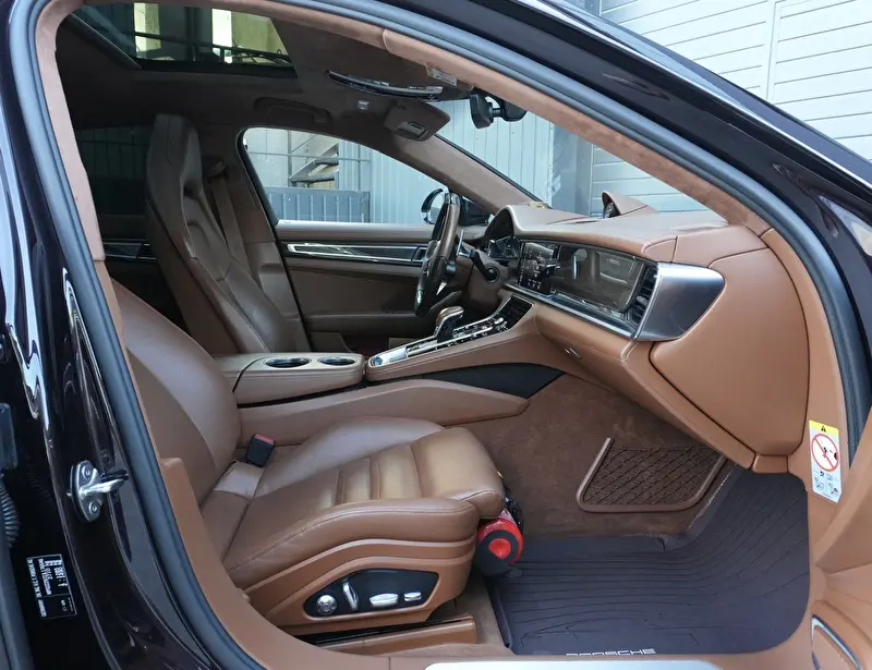Porsche Panamera 2018 фото 7