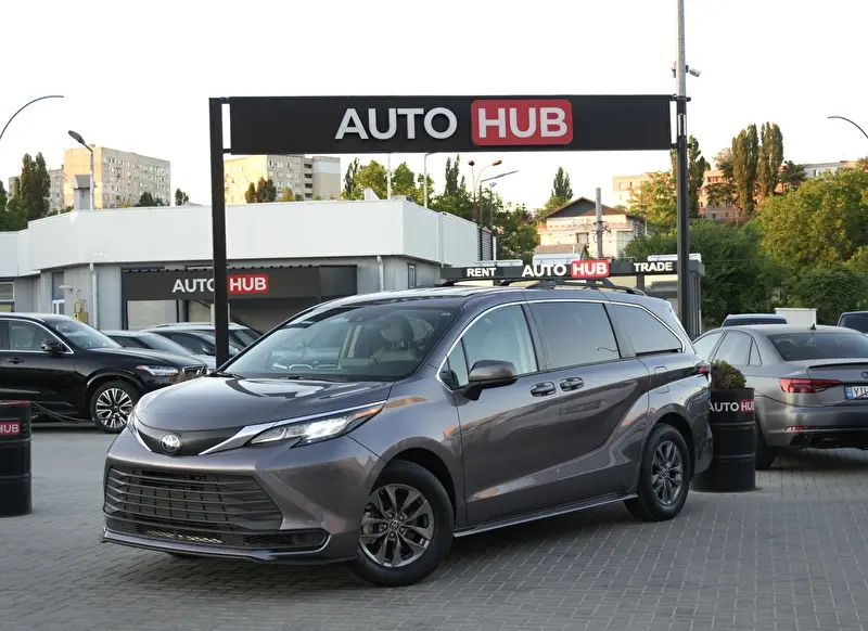 Toyota Sienna 2021 foto 1