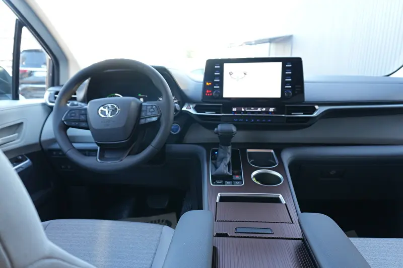 Toyota Sienna 2021 foto 10