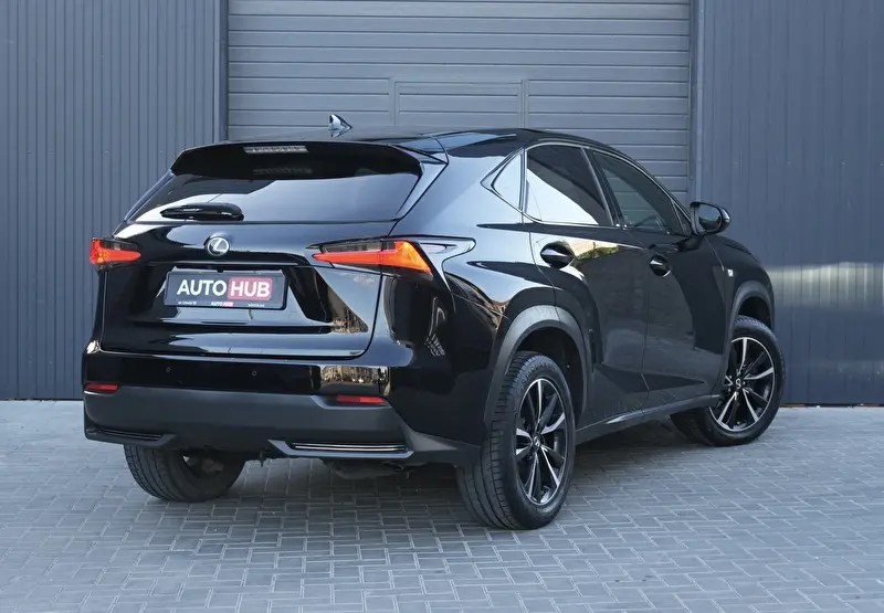 Lexus NX300h 2015 фото 4