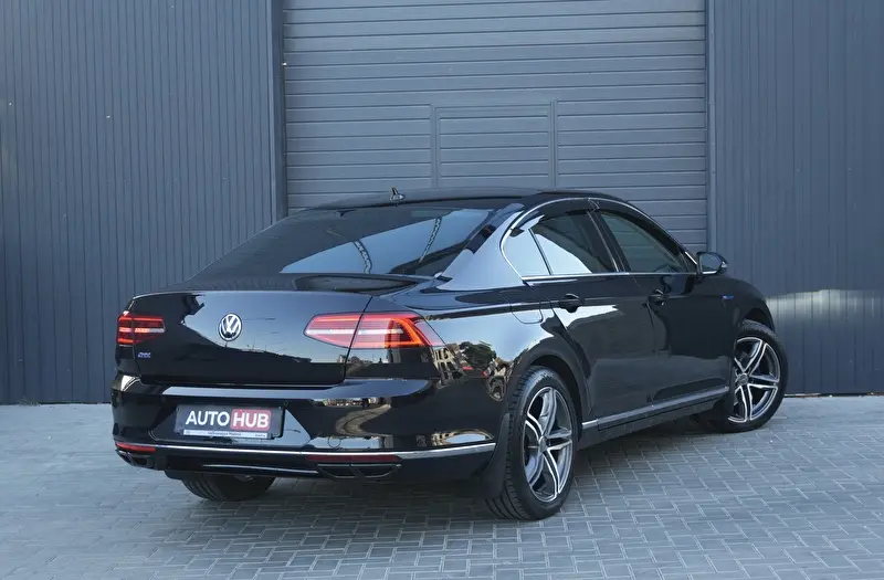 Volkswagen Passat 2018 фото 5