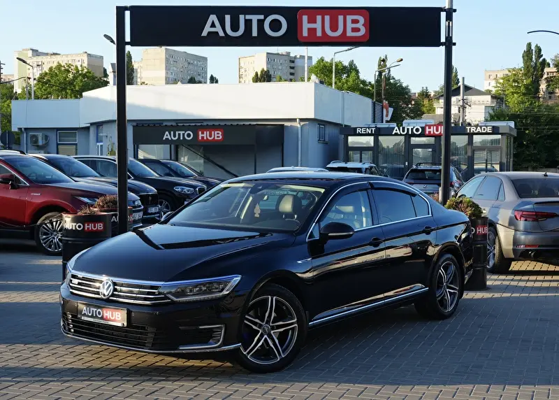 Volkswagen Passat 2018 фото 1