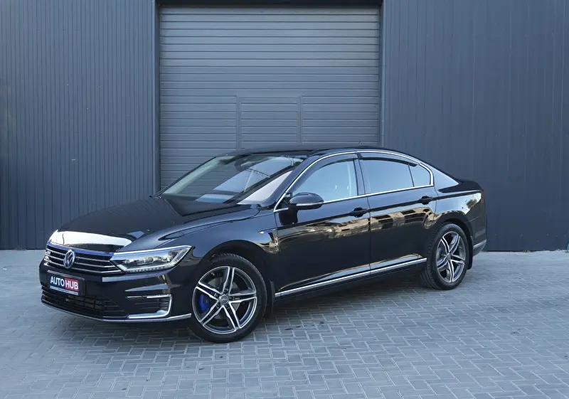 Volkswagen Passat 2018 фото 2