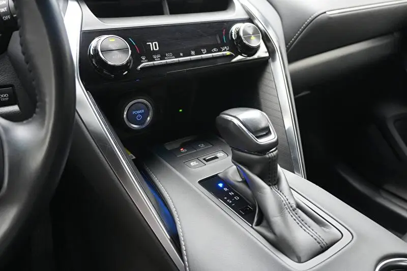 Toyota Venza 2021 фото 13