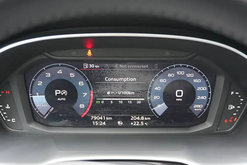 Audi Q3 2019 фото 14