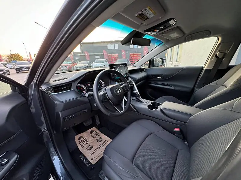 Toyota Venza 2021 фото 4