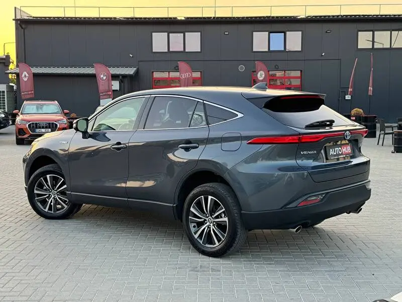 Toyota Venza 2021 фото 2