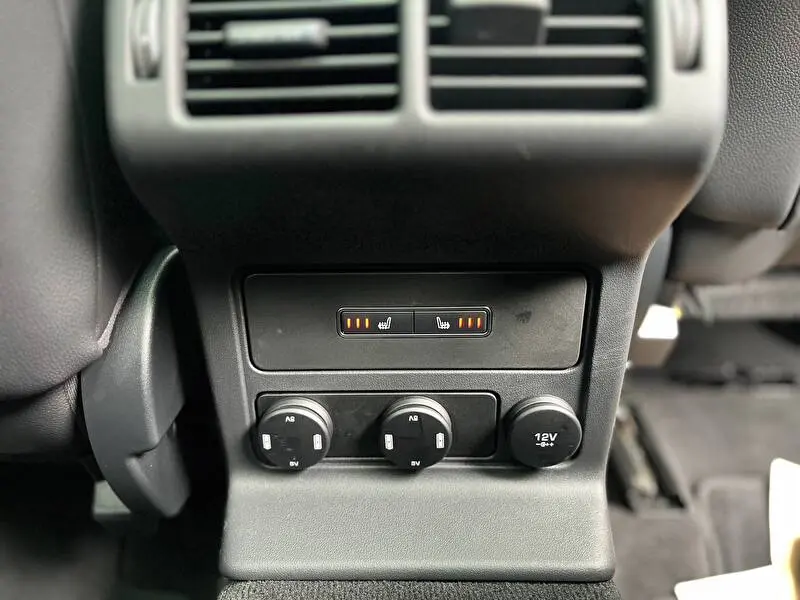 Jaguar F-Pace 2020 фото 15