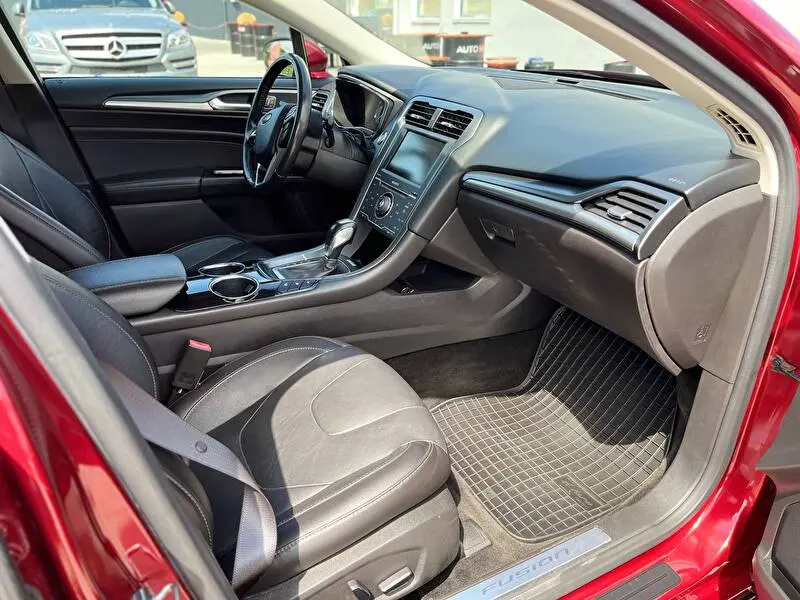 Ford Fusion 2013 photo 8