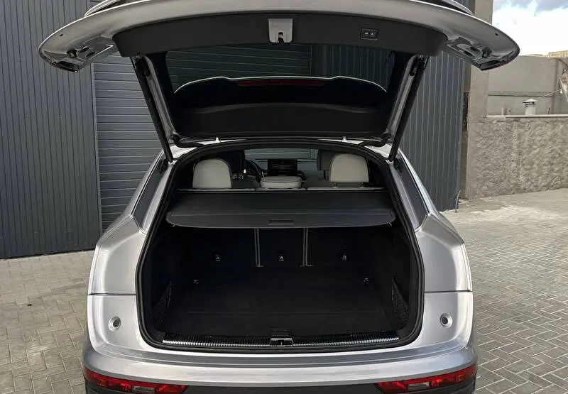 Audi Q5 2022 фото 6