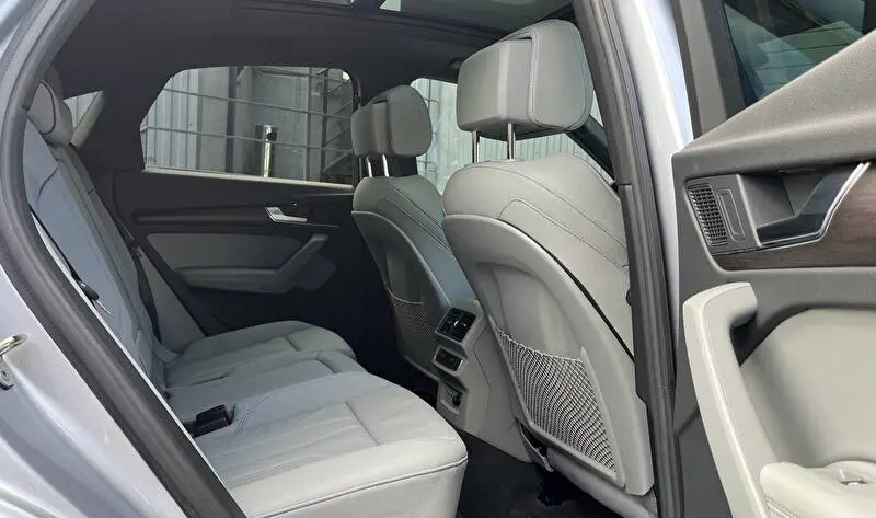 Audi Q5 2022 фото 13