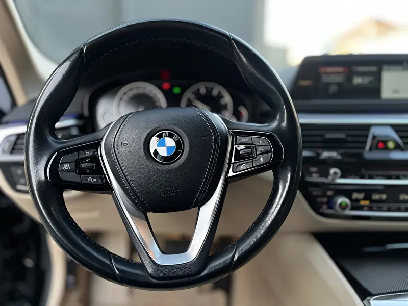 BMW 5-Series 2017 photo 10
