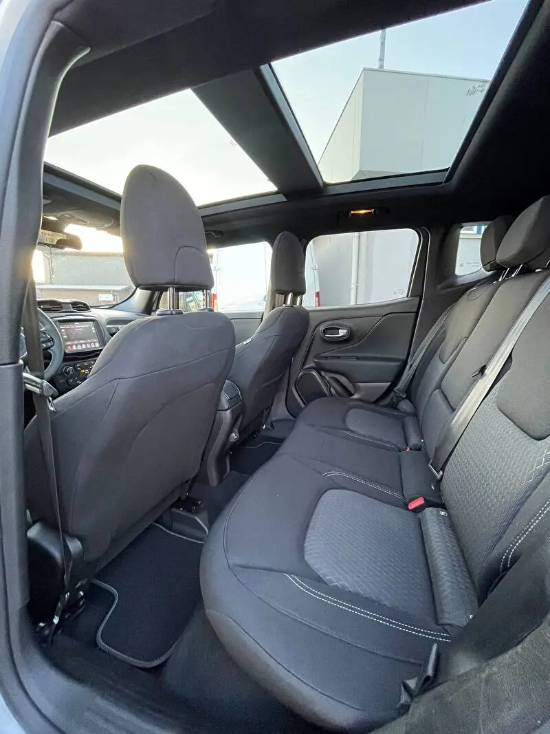 Jeep Renegade 2020 фото 10