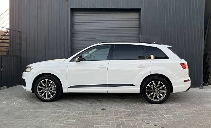 Audi Q7 2017 foto 2