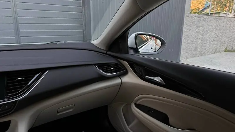 Buick Regal 2019 foto 13