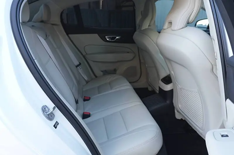 Volvo S60 2021 photo 19