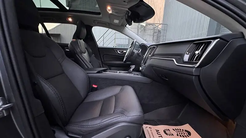 Volvo V60 2019 foto 13