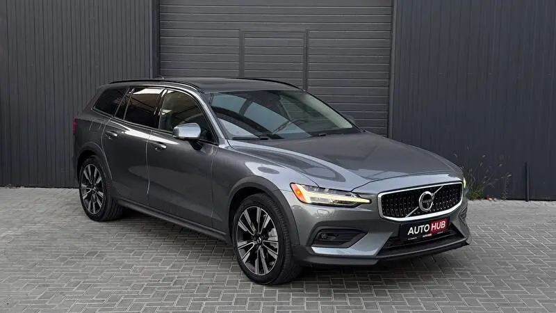 Volvo V60 2019 фото 2