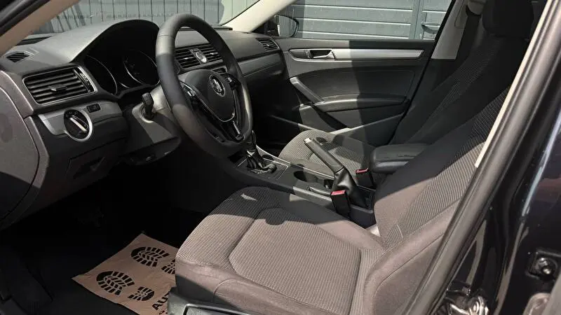 Volkswagen Passat 2017 фото 8